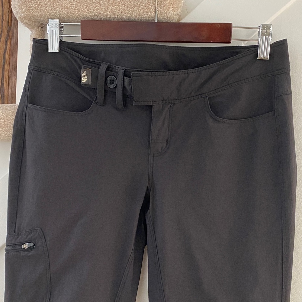 The North Face Athletic Pants Size 4